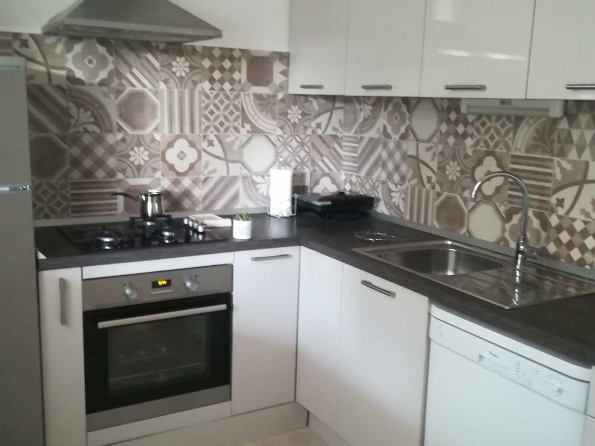 The Piano Apartment ซาวาลาติซา ภายนอก รูปภาพ